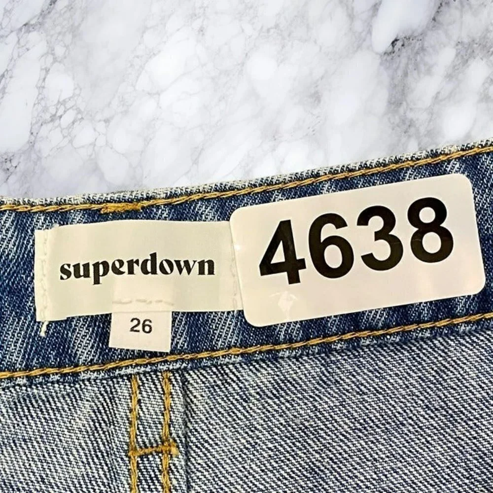 Superdown Jodie Relaxed Distressed Shorts Medium Wash